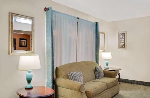 Newburgh Hotel | Super 8 by Wyndham Newburgh/West Point Stewart Intl Airport