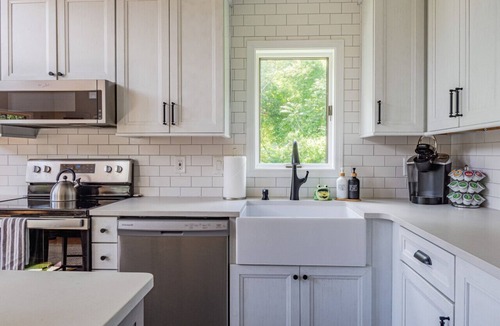 Saugerties South House | Super Comfortable Water-view Home in Saugerties