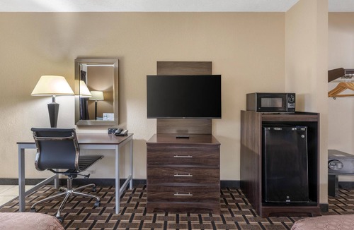Summersville Hotel | SureStay Hotel by Best Western Summersville