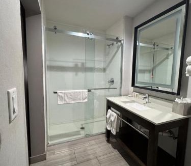 Central Oklahoma City Hotel | Surface Boutique Hotel, Will Rogers Airport, Fairgrounds, Restaurant & Bar