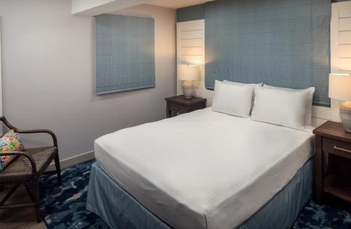 Commercial Street Hotel | Surfside Hotel and Suites