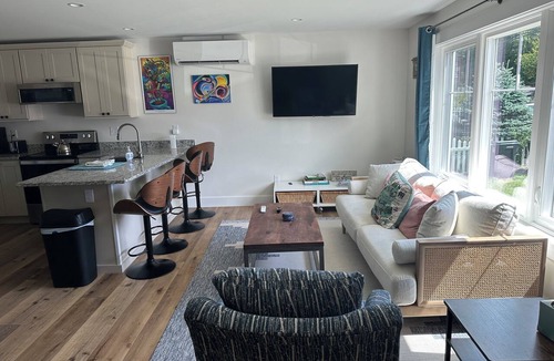 Pine Point Apartment | Surfside Pine Point, Scarborough Maine with AC, WiFi, walk to beach