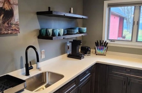 Waterbury Center Apartment | Suss View Suites-Hunger Mtn.