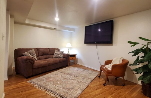 Meadow Lakes House | Swan Cir. Lakefront Retreat