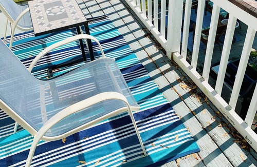 Warwick House | Sweet-3BR, Walk to BEACH, Fenced Yard, Great for Families and Travel Nurses