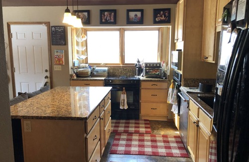 Rabbit Creek House | Sweet Dreams for 10 at Happy's House