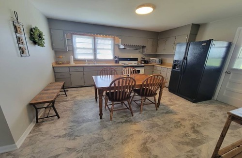Mount Sherman House | Sweet Home Magnolia-Farmhouse/Fishing