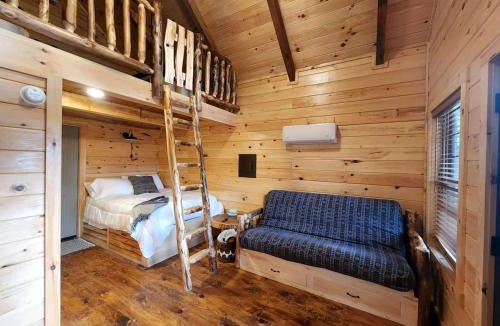Scio House | Sweet Tree Cabin with Grill Overlooking Tappan Lake in Ohio