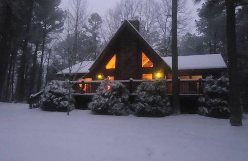 Falls of Rough Cabin | Swiftwater-Secluded Log Cabin-Falls Of Rough nnPrivate and Peacefulnn