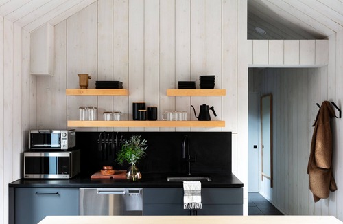 Stowe Area Hotel | Tälta Lodge, A Bluebird by Lark