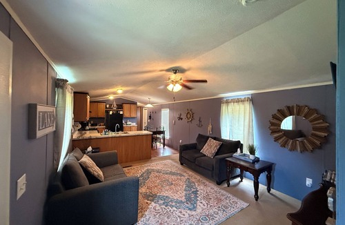 Deersville House | Tappan Lake camping home Rocky Road Retreats