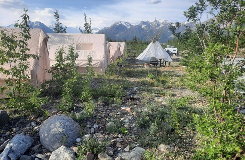 McCarthy RV Rental | Tents at the headwaters of the Kennicott River in marvelous McCarthy with WiFi