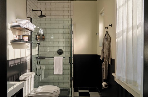 Litchfield Historic District Hotel | The Abner Hotel