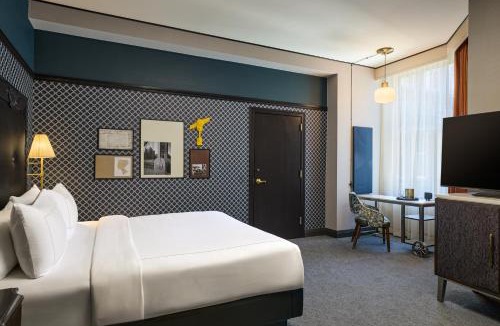 Cultural District Hotel | The Atterbury Hotel, Autograph Collection