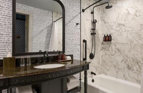 Cultural District Hotel | The Atterbury Hotel, Autograph Collection