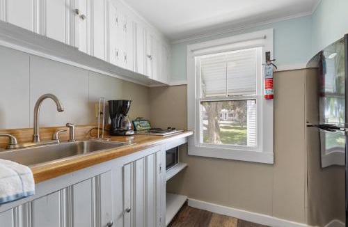 Wells Hotel | The Beaches Guestrooms and Cottages