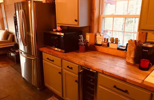 Marlow Cabin | The Birches Cabin, at home in the woods!