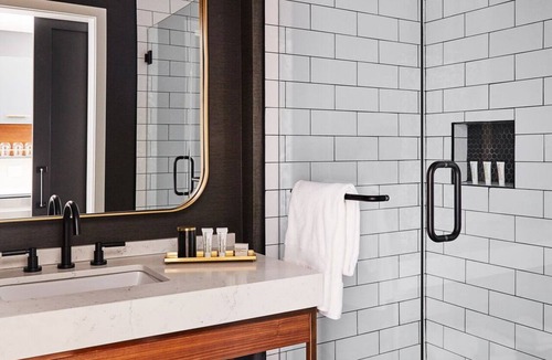 Downtown Hotel | The Blake Hotel