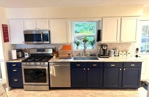 New Durham House | The Blue Lotus , Pet- Friendly Lakefront Retreat- Hot Tub
