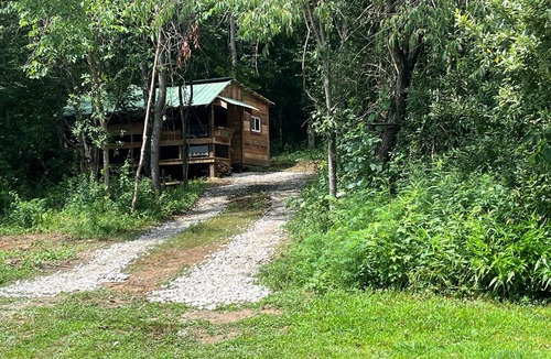 East Fultonham Cabin | The Bunkhouse