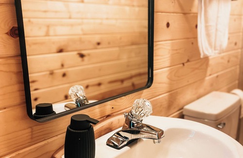 Iron Post Cabin | The Cabins at Bent Pine Ranch ~ Cabin #3