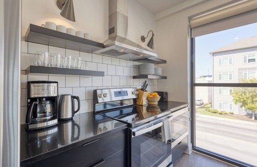 Historic Edgefield House | The Carter by AvantStay | 5th Floor, 15 Bedrooms