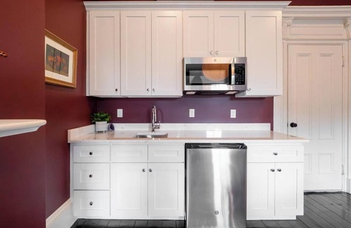 South End Apartment | The Chester: Urban Chic Stay In South End