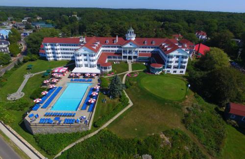 Kennebunkport Hotel | The Colony Hotel Kennebunkport