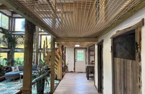Malaga Cabin | The Conservatory at Owl Hollow