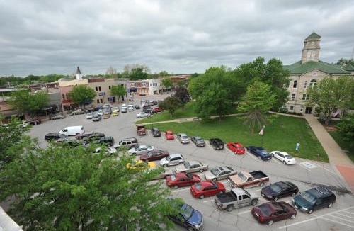 Centerville Hotel | The Continental Hotel