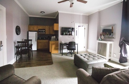 Centerville Hotel | The Continental Hotel