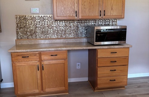 Davis House | The Cottage at Davis: very close to Turner Falls, Cross Bar Ranch, Lil Niagara!