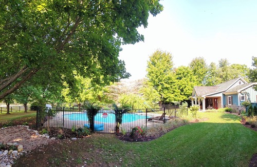 Hamilton Cottage | The Cottage at Firefly Cellars, cozy getaway in Loudoun wine country!