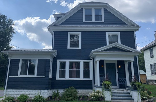 Wooster Apartment | The Coxon House Inn: 3rd floor apartment- The Writer’s Nook