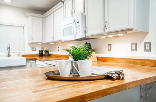 Suncrest Condo | The Cozy Farmhouse Condo