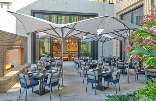 Fort Worth Cultural District Hotel | The Crescent Hotel | Deluxe Queen Queen| Pet-Friendly Family Experiences