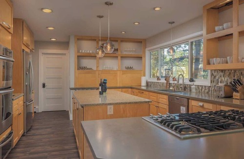 South Addition Apartment | The Downtown Anchorage Grand Four Bedroom