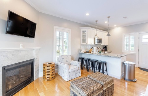 Middletown Hotel | The East Island Reserve Hotel