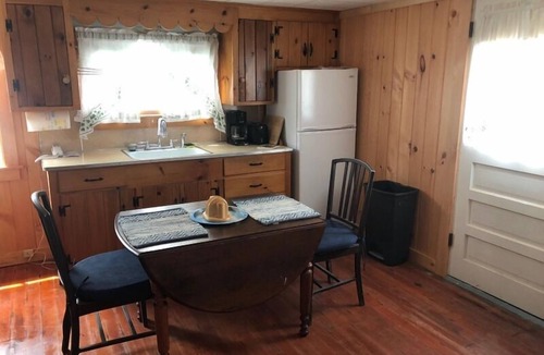 Cape Porpoise Cottage | The Four Whales - Cape Porpoise "Humpback"