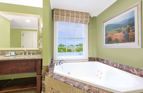 Old Town Winchester Hotel | The George Washington Hotel, A Wyndham Grand Hotel