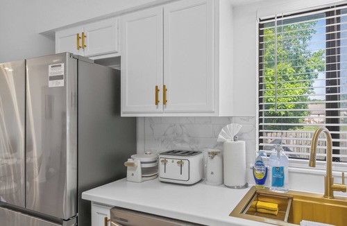 Grandview House | The Grand Estate-Pool 2.5Baths Sleeps 10