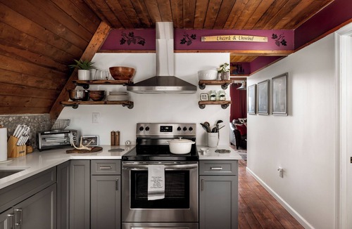 Linden Cabin | The Grape Escape - A-Frame Cabin