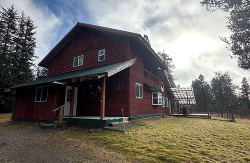 Gustavus House | The Halibut House