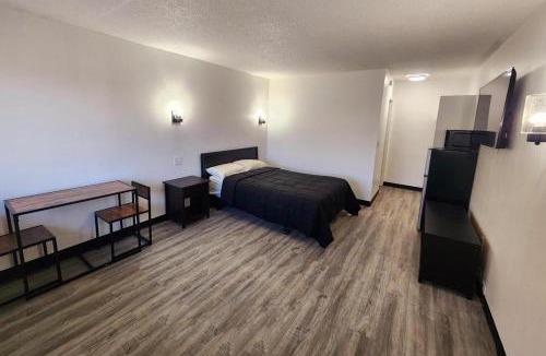 Salina Hotel | The Hastings Inn Salina