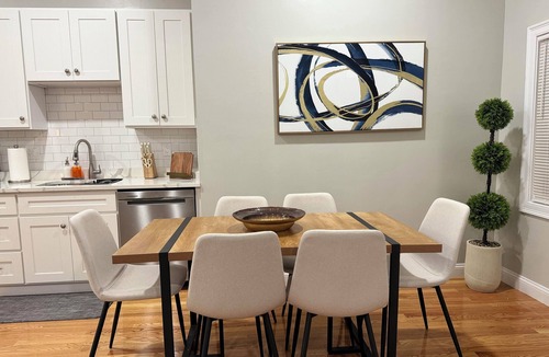 Hyde Square Apartment | The Haven - 3BR2BA Central & Cozy Retreat/Near T