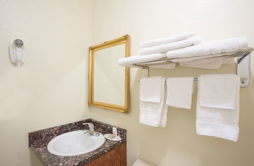 Knoxville Hotel | The Hillside Hotel