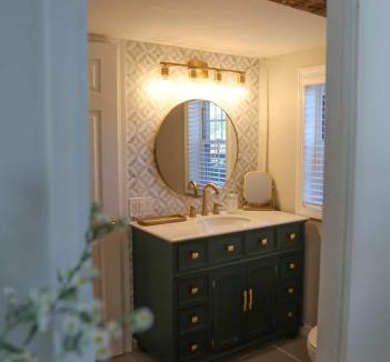 Preston House | The Horse Carriage 2 Miles From Foxwoods Casino