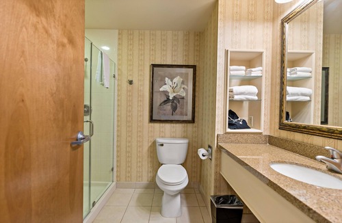 Charles Town Hotel | The Inn at Charles Town - Hollywood Casino