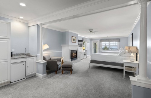 Lincolnville Bed & Breakfast | The Inn at Ocean's Edge