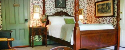 Warwick Hotel | The Inn at Stony Creek